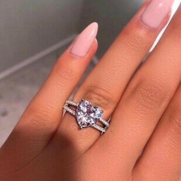 New 925 Sterling silver diamond stone ring - Picture 2 of 6